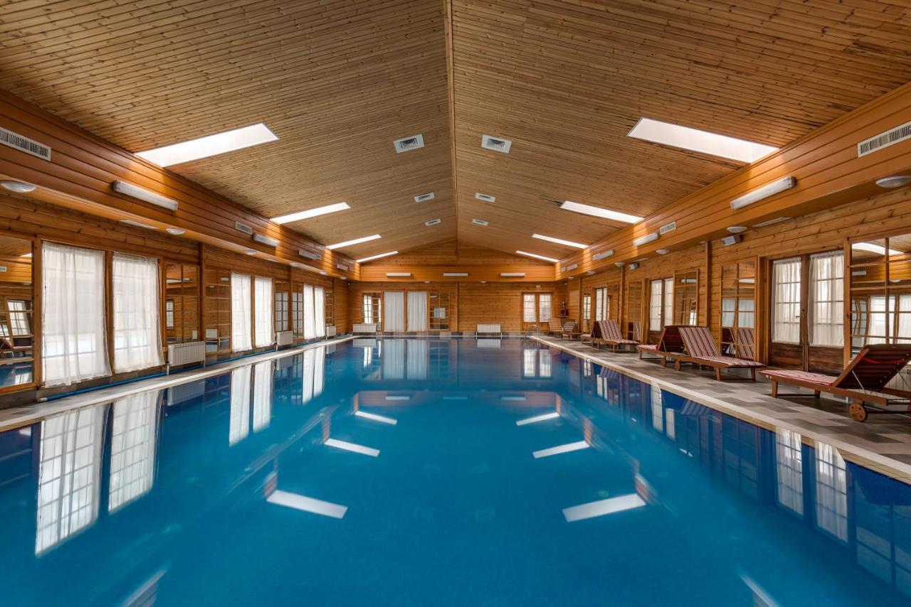Holiday Hotel Glіbіvka Glebovka Dış mekan fotoğraf